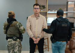 Brasileiro com mandado de prisão internacional é capturado na fronteira