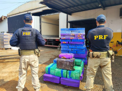 PRF apreende quase duas toneladas de maconha em carga de amido de milho