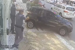 Douradense, João Paulo, goleiro do Santos, era alvo de bandidos que invadiram prédio de luxo