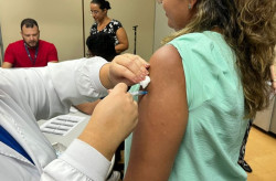 Aumento de casos de Covid-19 em MS destaca urgência na vacinação