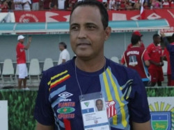Tiago Lopes sai e Robson Mattos reassume comando do Comercial na Série B