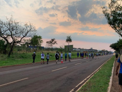 Milhares de fiéis vão ao Santuário de Nossa Senhora Aparecida na Vila São Pedro