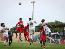 Goleada em Campo Grande coloca Naviraiense muito perto do retorno à Série A