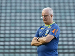 Dorival espera jogo complicado contra seleção peruana