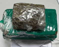 Polícia Civil prende 2 homens em flagrante por tráfico de drogas