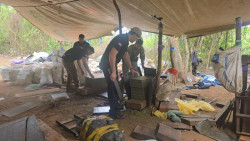 Polícia desarticula grupo que abastecia traficantes brasileiros