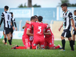 Comercial vence Operário Caarapoense no Jacques da Luz pela Série B Estadual