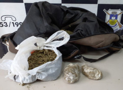 Homem é preso por tráfico de drogas após ser denunciado pela mãe