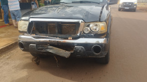 Motorista de caminhonete invade preferencial e atropela motociclistas em Dourados