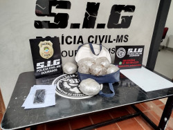 Mulher de 30 anos é presa ao entregar droga a “cliente” no Jardim Itália