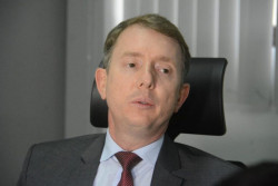 Afastado pelo STJ, juiz comprou apartamento de luxo, avião e fazenda de R$ 30 milhões