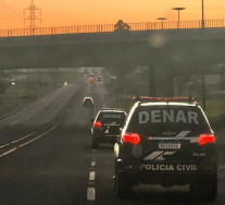 Polícia prende mulher acusada de enviar drogas de Campo Grande para SC e PR