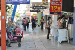 Confira o abre e fecha em Dourados neste feriado de Proclamação da República