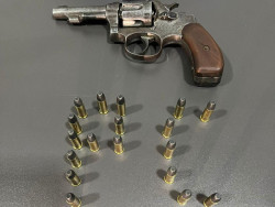 Polícia Civil desmantela esquema de comércio ilegal de armas de fogo e prende dois