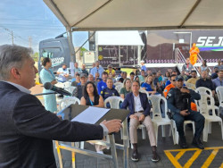 Carreta da Saúde inicia atendimentos de policiais e bombeiros de Dourados