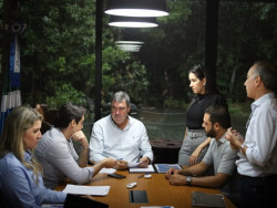 Governador se reúne com secretários para avaliar projetos e já inicia planejamento para 2025