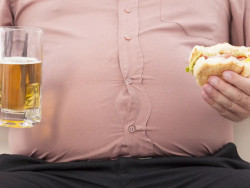 Custos de ultraprocessados e álcool ao SUS atingem R$ 28 bi por ano