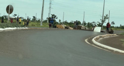 Grupo bloqueia outro ponto em Dourados