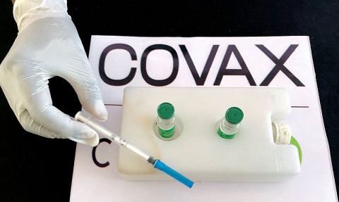 Os imunizantes contra covid-19 são da fabricante AstraZeneca/Oxford (Imagem: Reprodução)