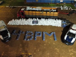Polícia Militar apreende 8,1 toneladas de maconha na fronteira