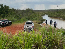 Adulto e dois adolescentes são acusados de matar homem para roubar moto e celular
