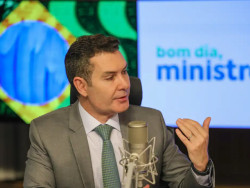 Minha Casa, Minha Vida tem recursos garantidos, diz Jader Filho