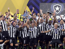 Botafogo derrota o São Paulo e conquista Brasileirão de 2024