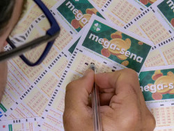 Mega-Sena sorteia nesta terça-feira prêmio estimado em R$ 3,5 milhões