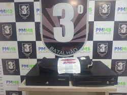 Dupla é presa após furto em sorveteria no Jardim Clímax