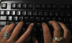 Manual ajuda empresas a atuarem contra fake news