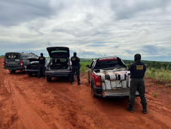 DOF intercepta carros carregados com drogas em Coronel Sapucaia