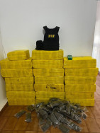 Casal é preso pela PRF em Caarapó com quase 700 quilos de droga