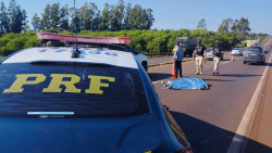 Homem morre ao cair de moto após pneu estourar na BR-163