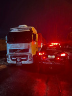 Polícia Civil apreende caminhão em investigação de estelionato em Dourados