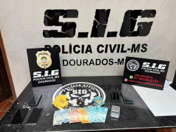 Polícia fecha 'boca de fumo' e prende trio em flagrante em Dourados