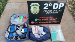 Três são presos após série de furtos, inclusive em carro estacionado na Educação