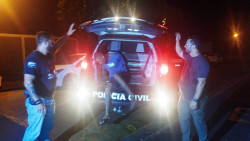 Homem que atirou em grupo em bar, matou rapaz e feriu mulher é preso