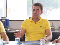 Prefeitura supera dificuldades do 1º mês e deposita salários de 7.101 servidores