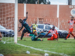 Estadual tem liderança dividida e campeão fora da classificação