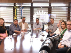 Com investimentos de R$ 100 mi, Governo apoia turismo sustentável em Bonito