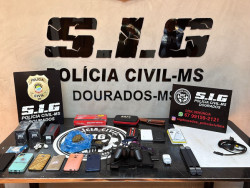 Ladrões arrombam grade e quebram vidraça para furtar celulares em Dourados