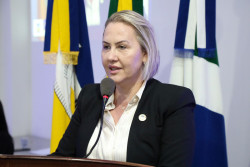 Sessão solene abre ano legislativo na Câmara de Dourados