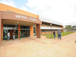 Advogado denuncia irregularidades por mudança em horário de prova em curso da UFGD