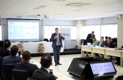 Aos novos magistrados, governador mostra cenário de crescimento econômico de MS