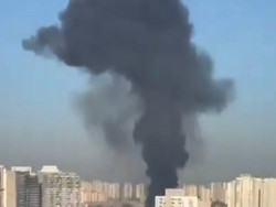 Avião cai em cima de veículos 5 minutos após decolar em São Paulo