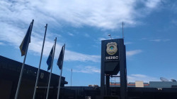 Mulher é presa acusada de ideologia nazista e postagem contra policial