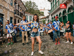 Carnaval deve garantir R$ 12 bi em faturamento e 32 mil empregos temporários