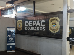 Briga entre vizinhas tem vassourada e golpes de faca em residencial de Dourados