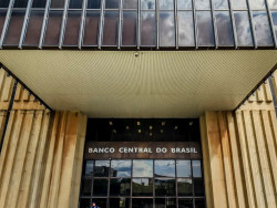Mercado financeiro eleva previsão da inflação pela 18ª semana seguida