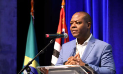 Supremo prorroga inquérito contra ex-ministro por importunação sexual